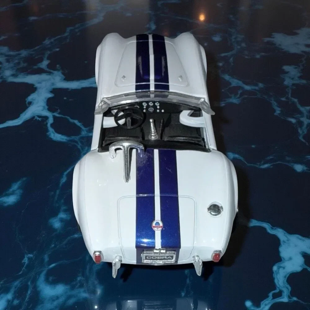 Kinsmart 1965 Shelby Cobra 427 Friction Die Cast Car 1:32 Scale